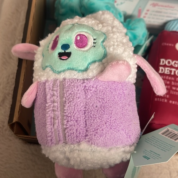 NWT Bark Box - Spa Day - Picture 5 of 11